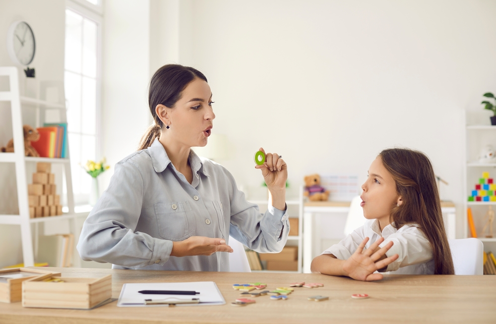 O que se estuda em pedagogia: grade curricular e mais! — Descubra os temas e disciplinas abordados no curso de pedagogia em nosso guia detalhado.